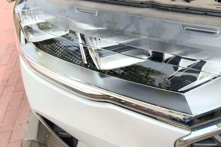 Used Haval H6 2021 3rd Generation 1.5T Automatic Two-Wheel Drive Max Right Front Headlight