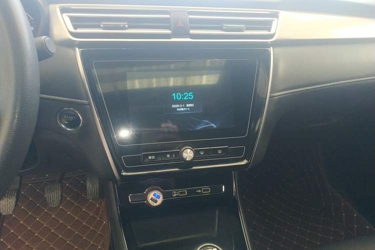 Used Roewe i5 2019 1.5L Manual 4G Connectable Langhao Edition
