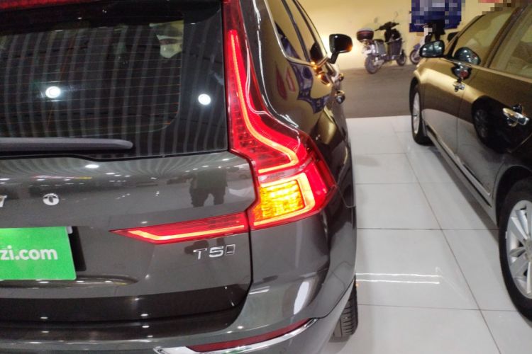 Used Volvo XC60 2021 T5 4x4 Smart Luxury Edition