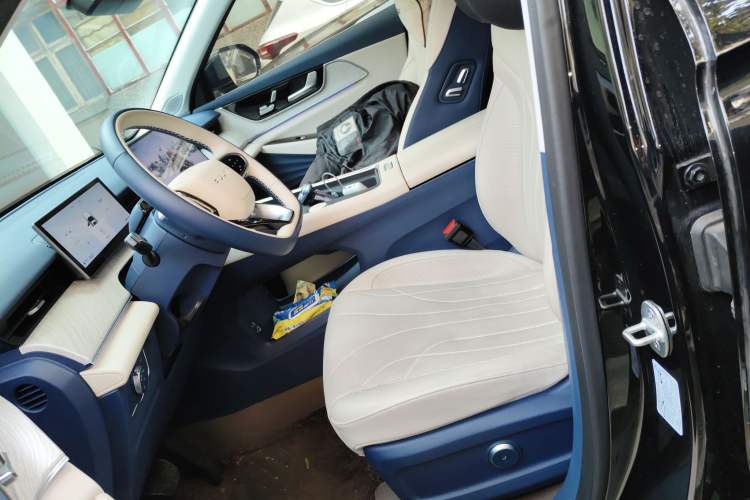 Used Chery Fengyun T9 2024 120 Long-Range Flagship Version 7 Seats Lithium Iron Phosphate