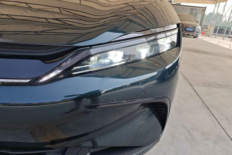 Used BYD Han 2022 EV 610 km All-Wheel-Drive Qianshan Cui Limited Edition
