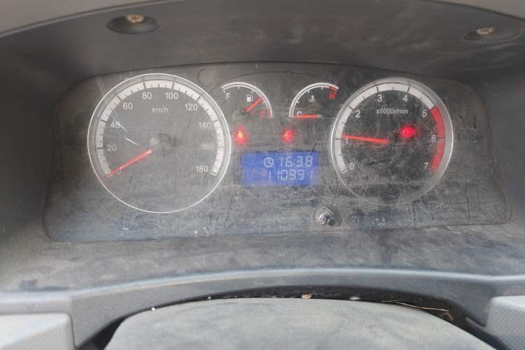 Used Foton Scenic G7 2017 2.0L Long-Wheelbase Commercial Van High-Roof Version 4 Seats 4Q20M
