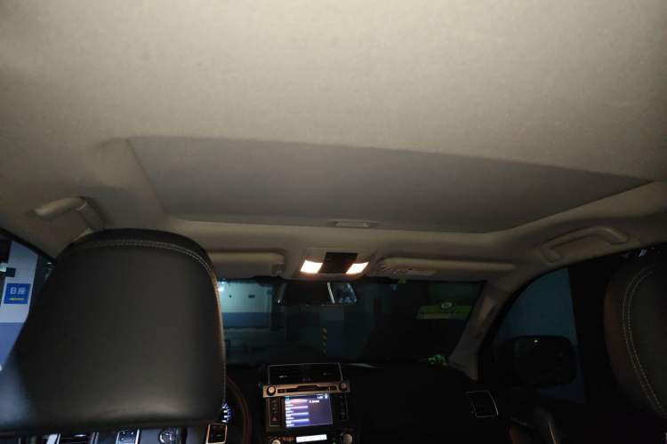 Used Toyota Prado 2016 3.5L Automatic TX-L Headliner