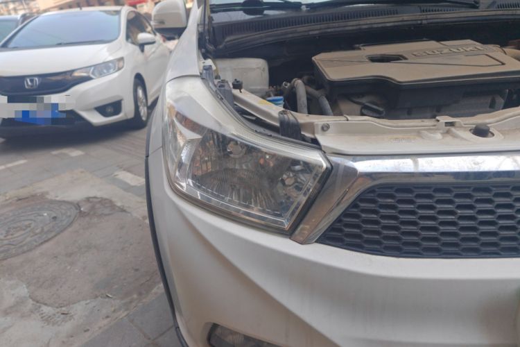 Used Suzuki SX4 2013 1.6L Automatic CoolRide Model Right Front Headlight