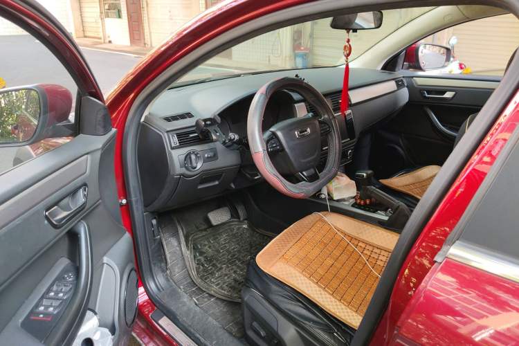 Used Qoros 3 2015 Urban SUV 1.6T Automatic – Dynamic Edition Enhanced Model
