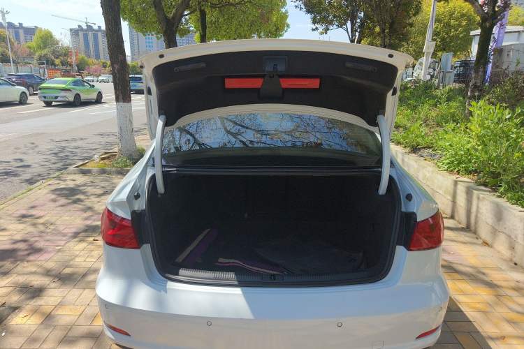 Used Audi A3 2014 Limousine 35 TFSI Automatic Advanced Model
