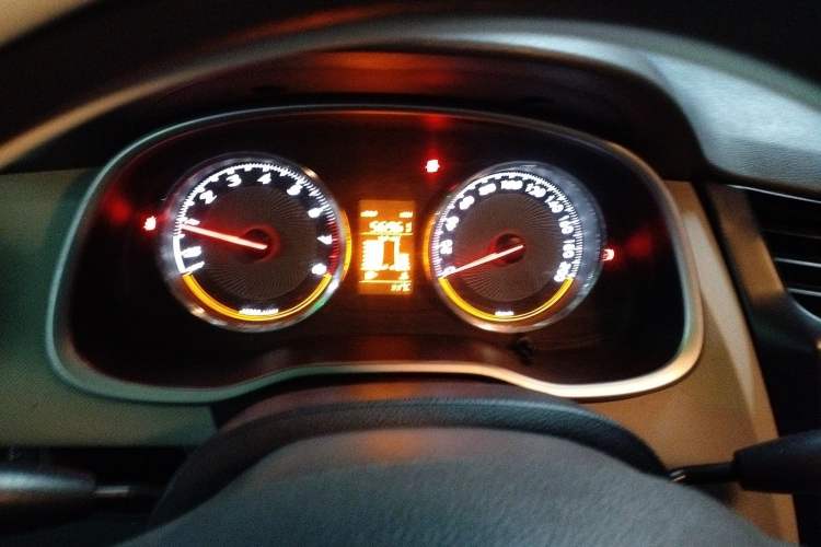 Used Chevrolet Sail 2015 Sail 3 1.5L Manual with Ideal Sunroof Edition