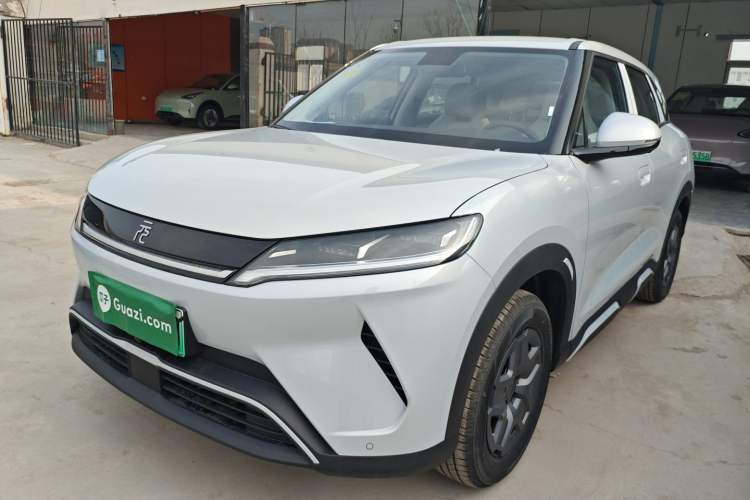 Used BYD Yuan UP 2025 Model 301KM Leading Version