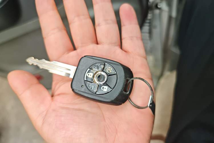 Used FORTHING Lingzhi 2012 Commercial Version 1.6L Special Offer Model
