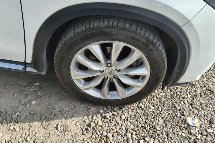 Used Infiniti QX50 2018 2.0T Four-Wheel Drive Elite Edition Right Front Wheel Hub