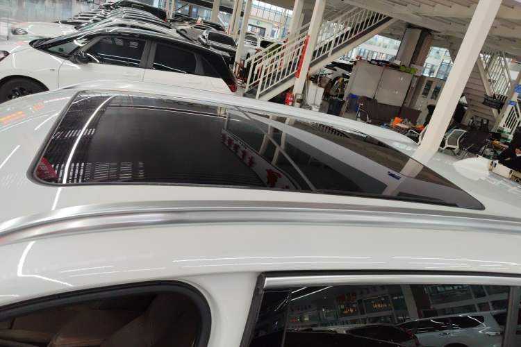 Used BMW X1 2022 sDrive25Li Leading Model Roof