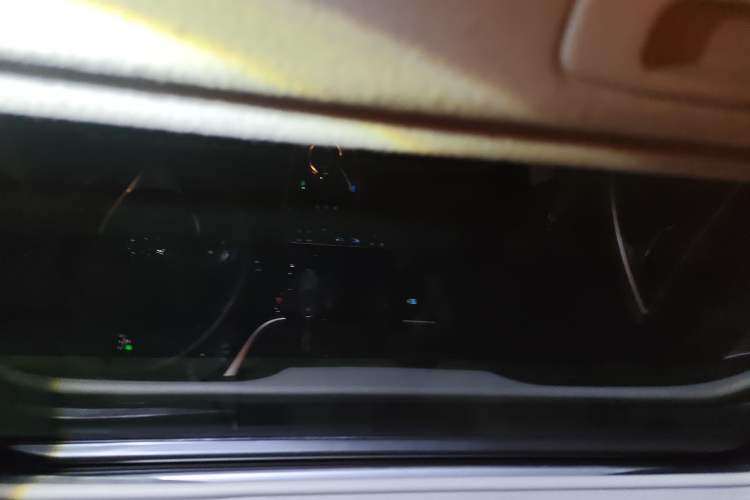 Used Toyota Levin 2017 Revised Dual-Engine 1.8H GS E-CVT Elite Sunroof Version China V Standard