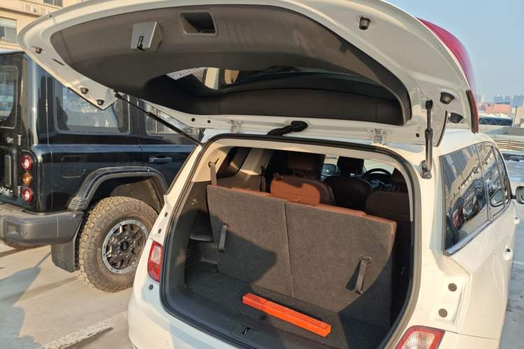 Used Buick GL6 2019 18T 6-Seater Connected Luxury Version China VI Standard