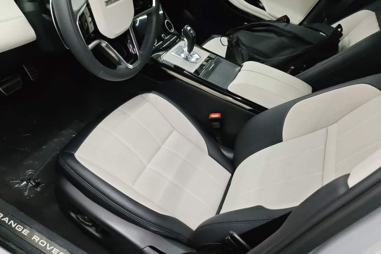 Used Land Rover Range Evoque 2023 Aurora L 249 PS Luxury Edition Left Front Seat