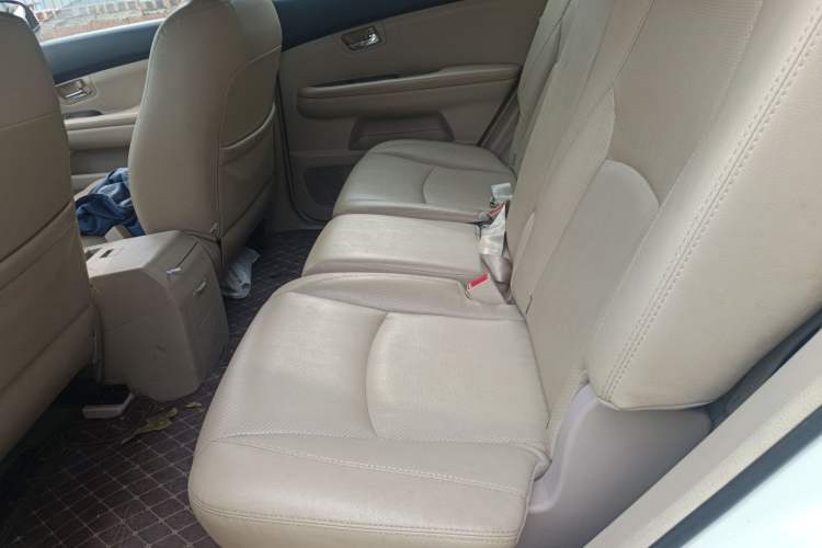 Used BYD S6 2014 2.0L Manual Luxury 5-Seater