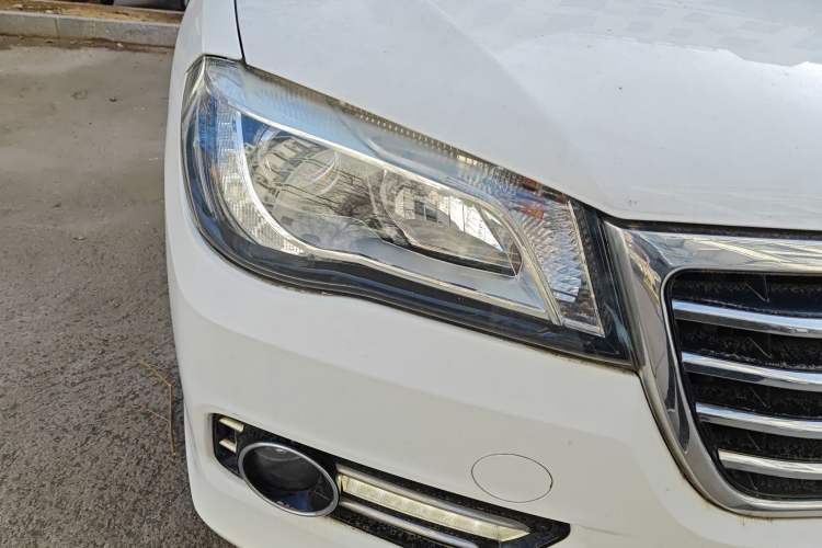 Used Great Wall C50 2014 Upgraded Model 1.5T Manual Fashion Edition
