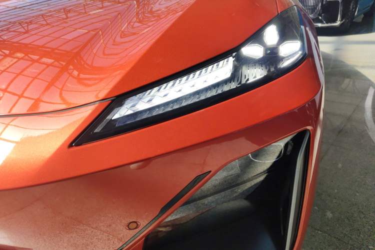 Used Deepal S07 2024 215Max Qiankun Intelligent Driving ADS SE Range-Extended Version
