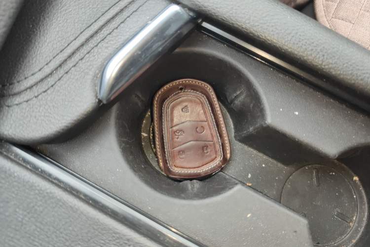 Used Cadillac XT5 2018 25T Luxury Model
