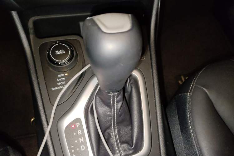 Used Jeep Cherokee 2016 2.4L Professional Smart Version