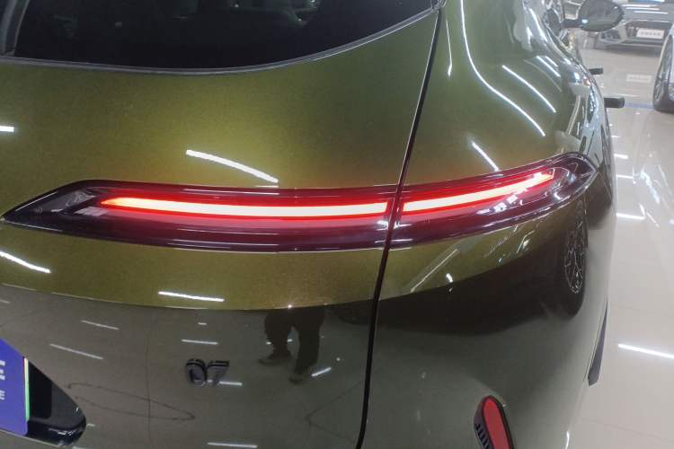 Used Avatr 07 2026 Ultra Pure-Electric All-Wheel-Drive Version Exterior 3