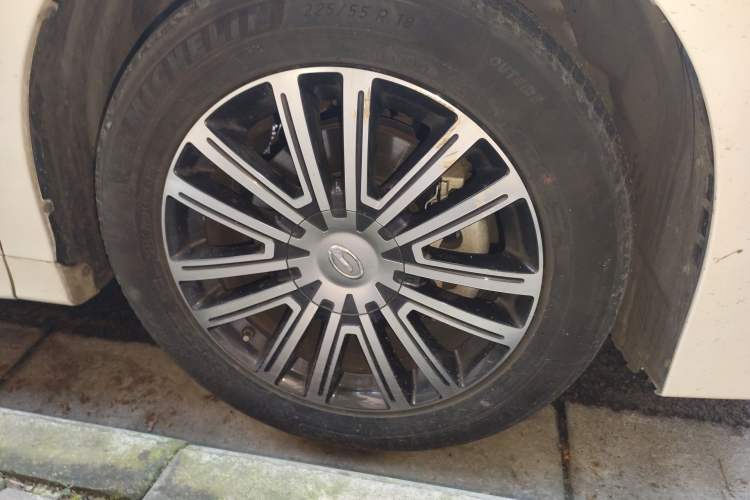 Used GAC Trumpchi M8 2021 Lingxiu Series 390T Deluxe Edition Right Front Wheel Hub