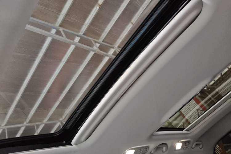 Used Honda Elysion 2022 2.0L eHEV Luxury Edition