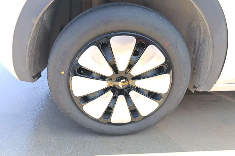 Used Wuling Bingo 2024 333 km Enjoyment Version Right Rear Wheel Hub
