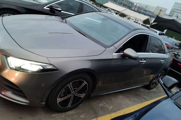 Used Mercedes-Benz A-Class 2022 Second Facelift A 200 L Sport Sedan Fashion Version