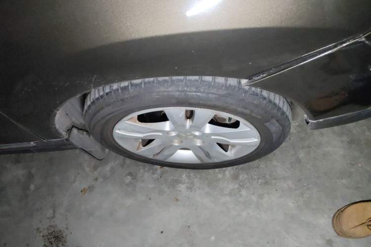 Used Peugeot 3008 2015 2.0L Automatic Classic Edition Right Front Wheel Hub