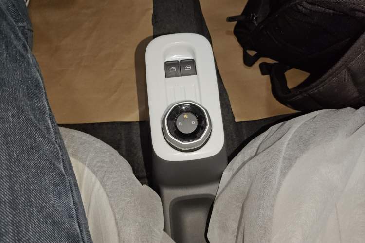 Used Livan Blue Balloon 2025 Model Dynamic Version