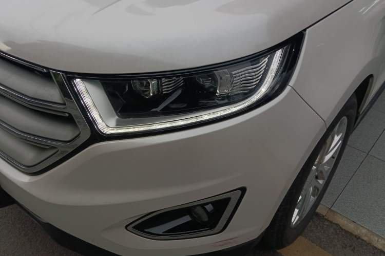 Used Ford Edge 2017 EcoBoost 245 Four-Wheel Drive Sporty 7-Seater
