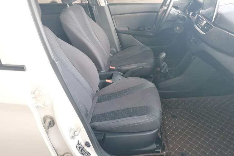 Used Baojun 310 2016 1.2L manual Comfort trim level
