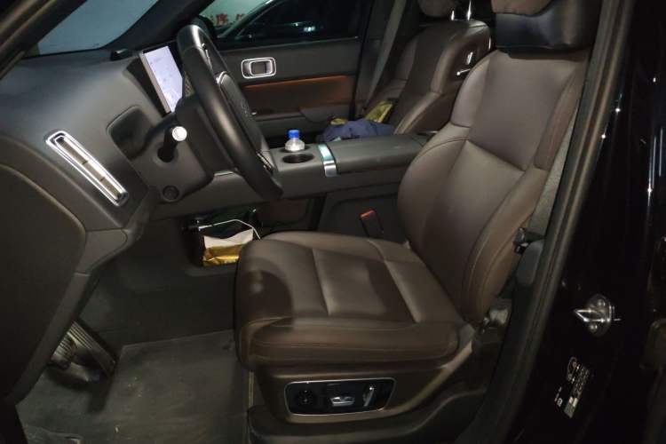 Used Li Auto L8 2023 Air model
