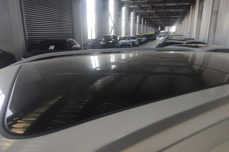 Used Volkswagen Tharu 2023 300TSI Two-Wheel-Drive Full Moon Edition
