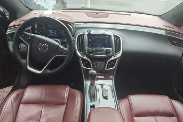 Used Buick LaCrosse 2013 2.4L SIDI Luxury Comfort Edition Center Console