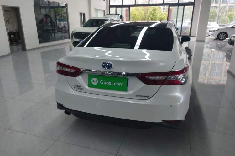 Used Toyota Camry 2018 Dual-Engine 2.5 HG Luxury Edition Rear