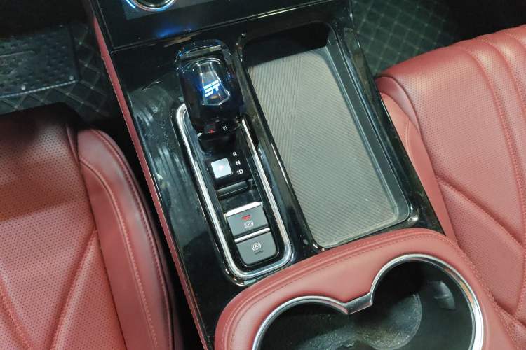 Used JETOUR X70 PLUS 2025 1.5T Luxury Edition 5 Seats