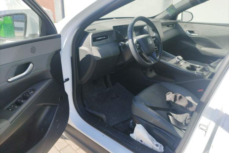 Used BYD Qin PLUS 2025 DM-i Smart Drive 55KM Leading Model
