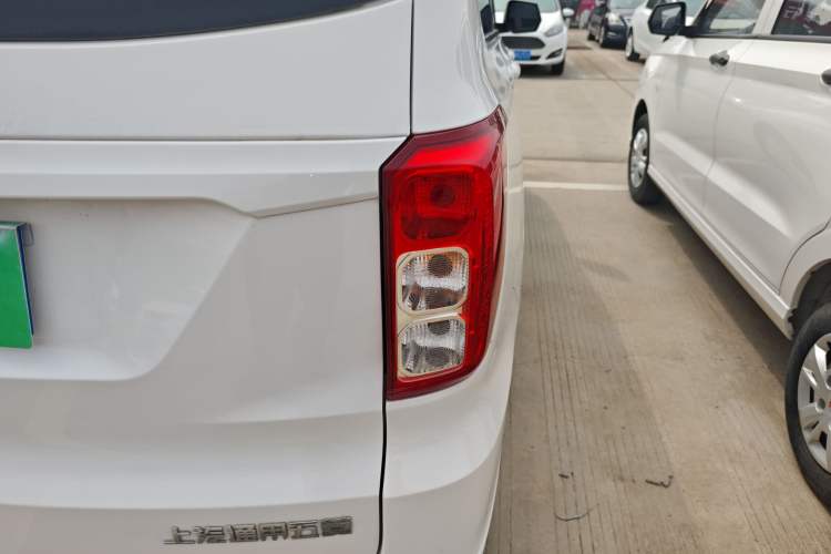 Used Wuling Hongguang 2021 1.5L Facelift S Comfort Version Hydraulic Power Steering LAR Exterior 3