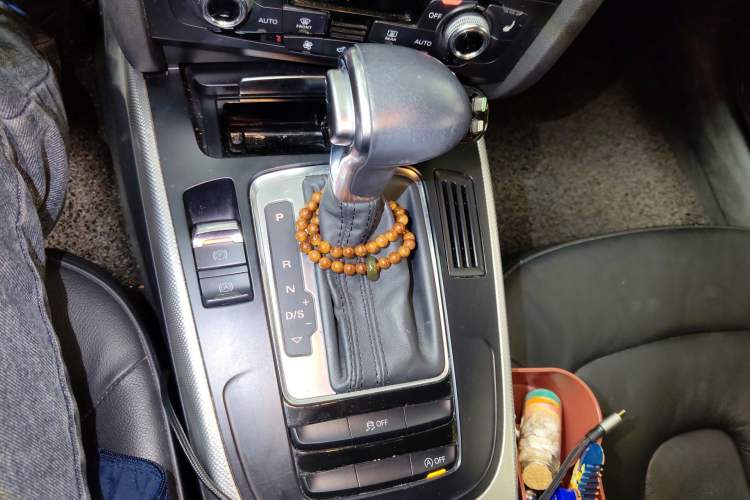 Used Audi A5 2014 Sportback 45 TFSI Gear Lever