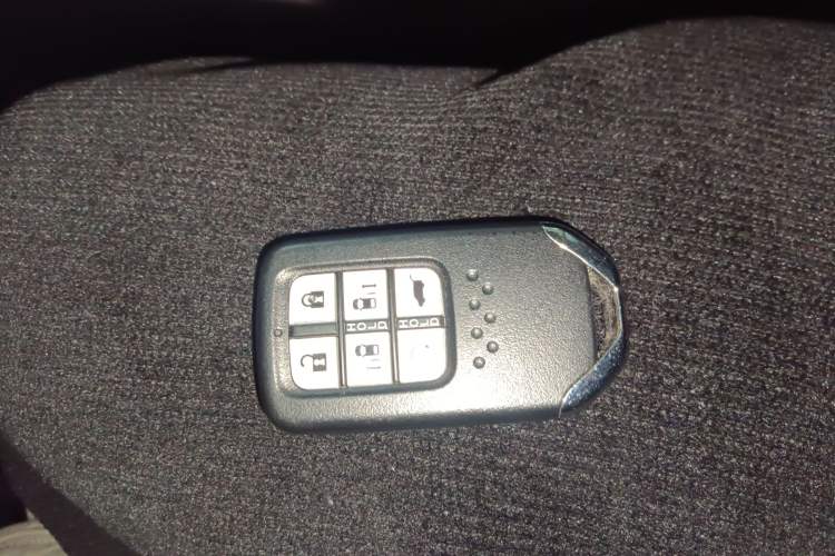 Used Honda Elysion 2022 2.0L eHEV Luxury Edition
