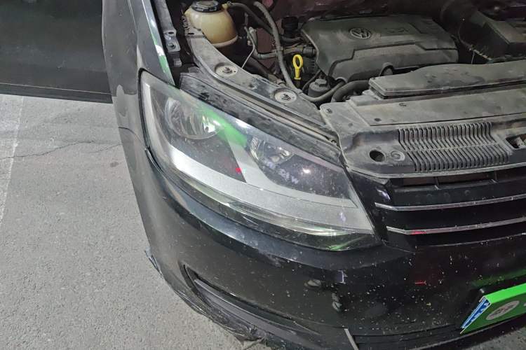 Used Volkswagen Sharan 2018 Revised Version 380TSI Comfort Edition 7-Seater Right Front Headlight