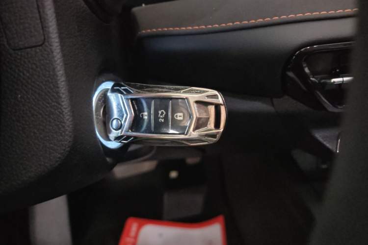 Used CHANGAN OSHAN X7 PLUS 2022 1.5T Blue Whale Edition Automatic Luxury Version