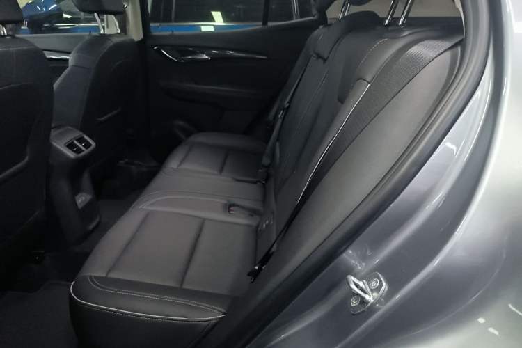 Used Buick Envision 2022 Encore S 552T Two-Wheel-Drive Luxury Model Left Rear Seat