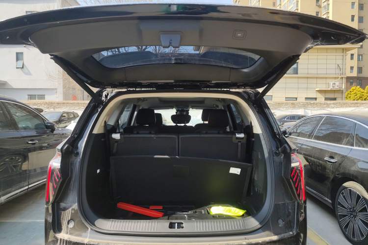 Used Hongqi HS7 PHEV 2024 2.0T PHEV Four-Wheel Drive Flagship Edition 7 Seats
