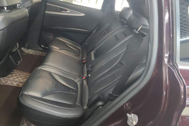 Used Lincoln Nautilus 2019 2.0T Two-Wheel Drive Luxury Edition China VI Standard
