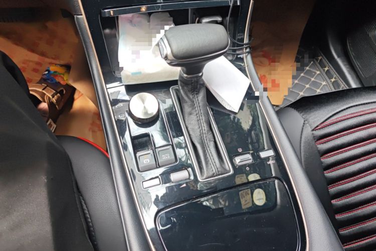 Used GAC Trumpchi GS5 2019 270T Automatic Luxury Edition Gear Lever