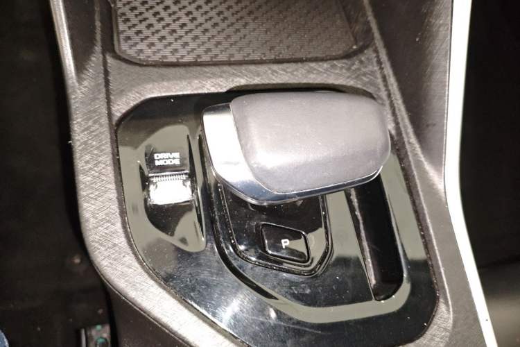 Used Geely Auto Coolray 2021 1.4T DCT Platinum Edition Gear Lever