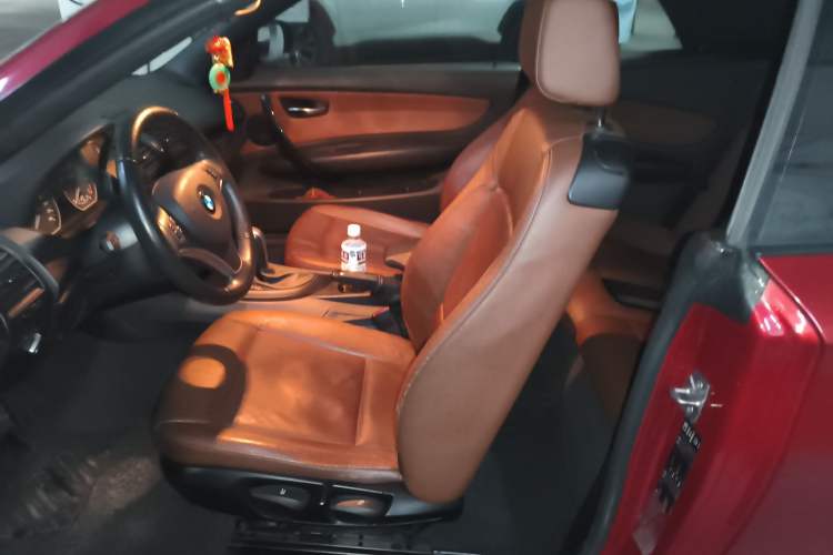 Used BMW 1 Series 2011 120i Convertible Coupe Left Front Seat