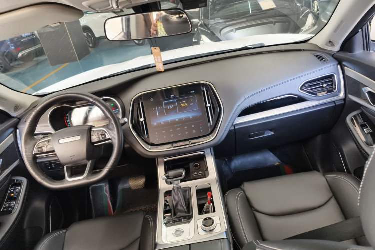 Used JETOUR X70 2020 1.5T DCT Comfort Edition 5-seater